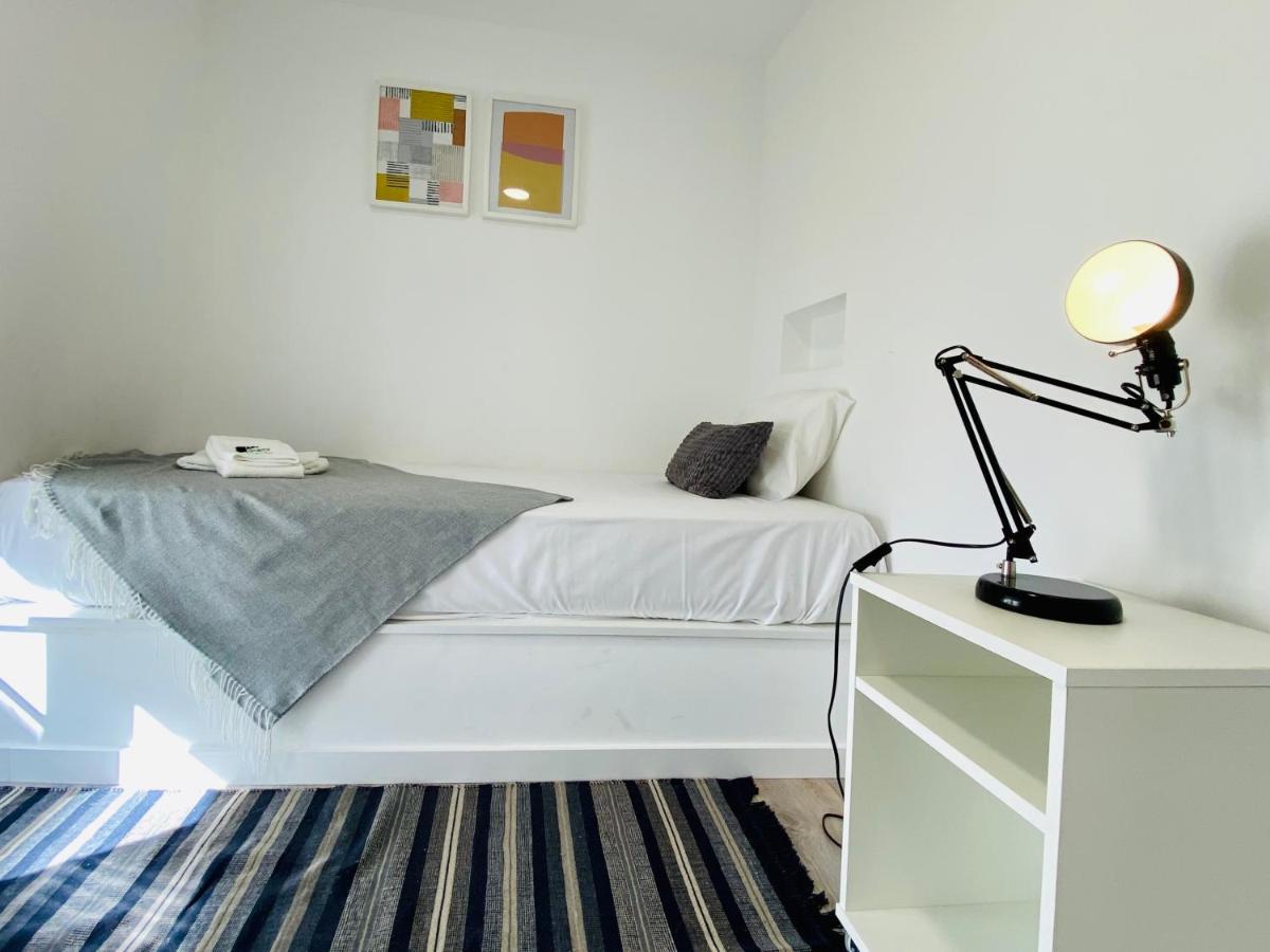 Tia Anica House I - Apartment With Terrace In Central Fuseta Beach Village ภายนอก รูปภาพ