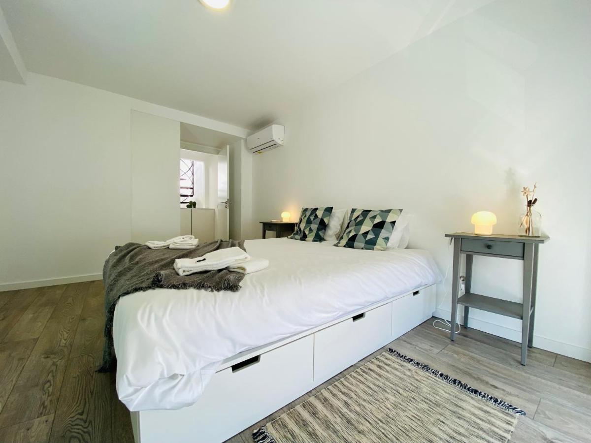 Tia Anica House I - Apartment With Terrace In Central Fuseta Beach Village ภายนอก รูปภาพ